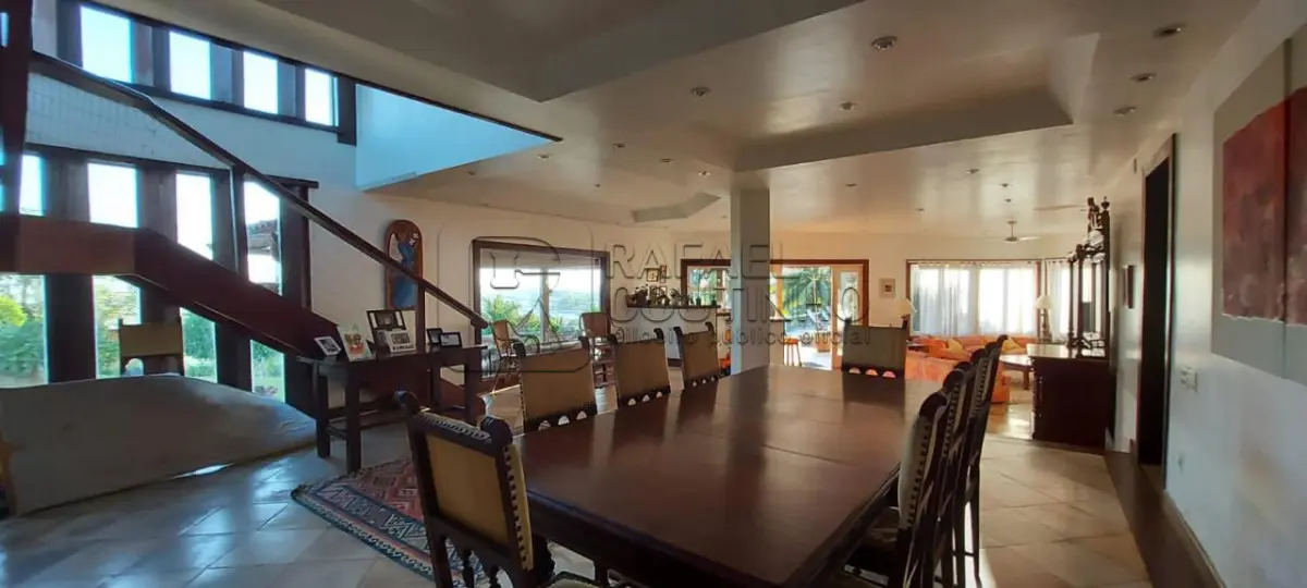 Casa Imperial em São Pedro da Aldeia/RJ. AT:2000m² AC:650m² . DESOCUPADA. Aceita Financiamento.
