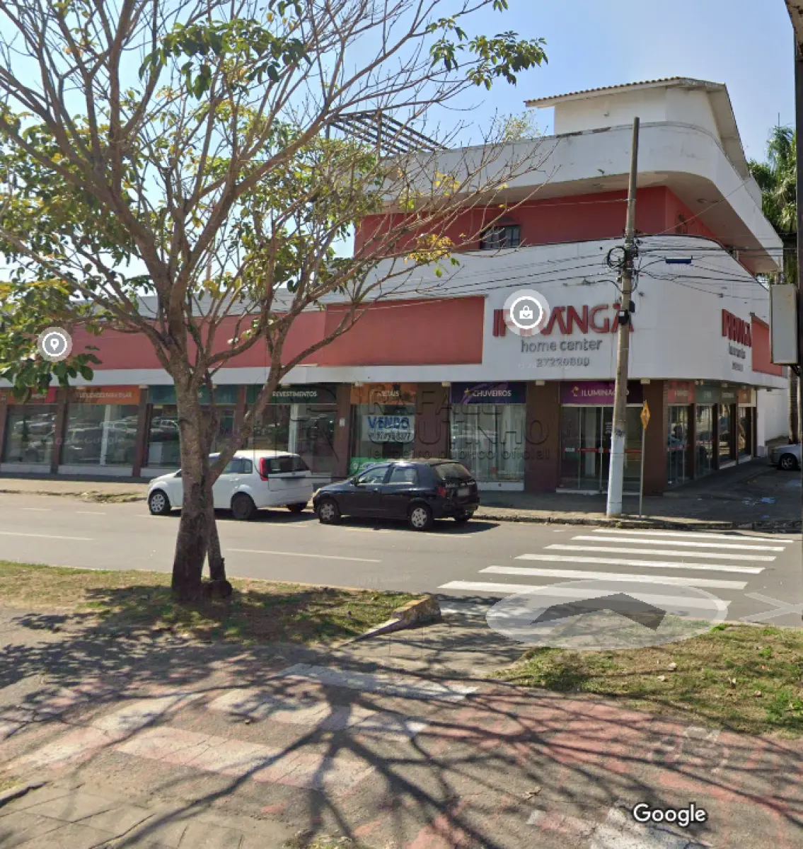 Loja Grande com três salas e três banheiros. Loja desocupada. Campos Dos Goytacazes/RJ. Pague em até 60 vezes.