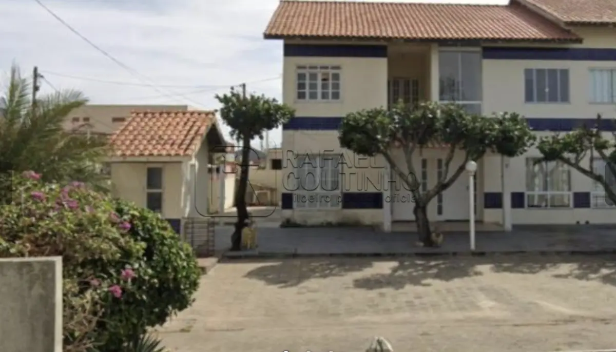 Casa Duplex de Frente para o Mar - 101m² - 3 Quartos, Varanda e 2 Vagas de Garagem - Condomínio Village dos Abricós - Farol de São Tomé/RJ. Pague em até 60 vezes.