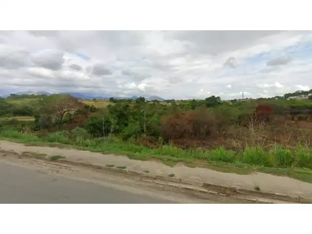 Área 6.000m² - Testada para Av. Brasil - Campo Grande/RJ. Terreno e Respectivas Construções. Pague em até 60 vezes.