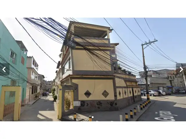 Casa nº 18 da Vila situada na R. Gen. Gurjão, 448 - Caju, Rio de Janeiro/RJ. Pague em até 60 vezes.