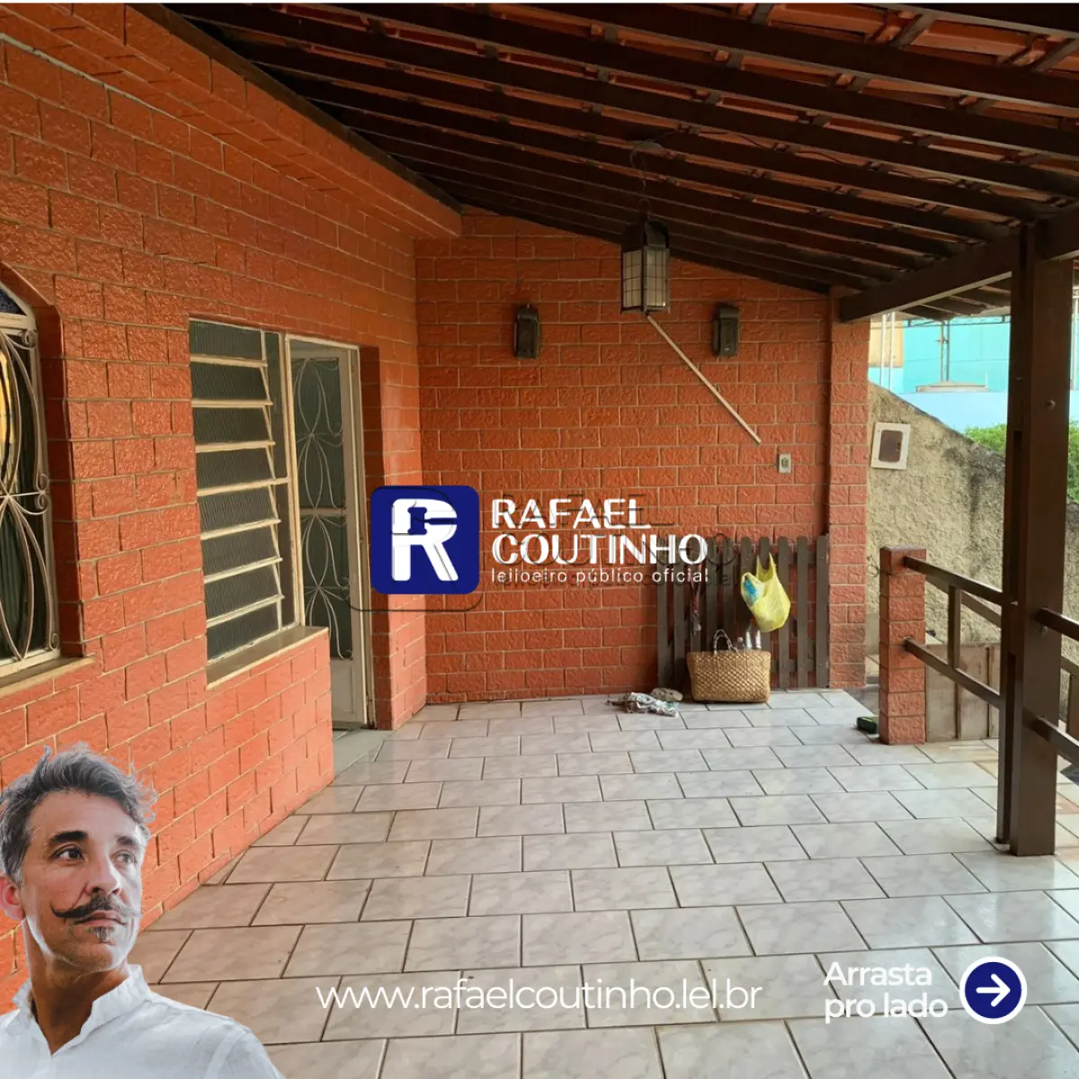 LOTE ÚNICO - Casa 2 Pavimentos com Área Gourmet e 4 Vagas de Garagem