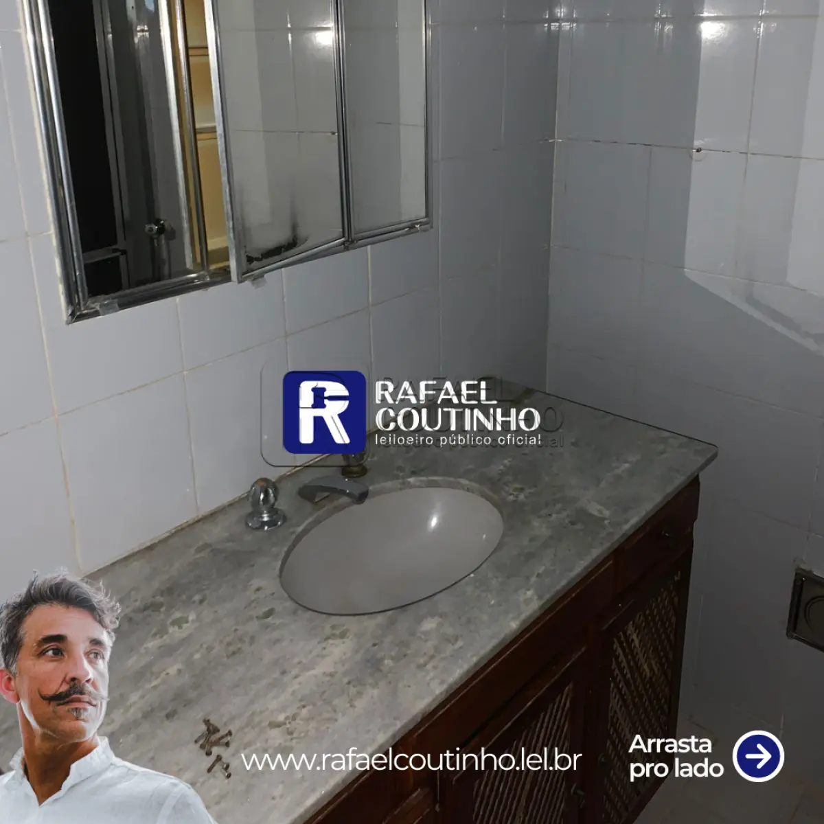LOTE ÚNICO - Casa 2 Pavimentos com Área Gourmet e 4 Vagas de Garagem