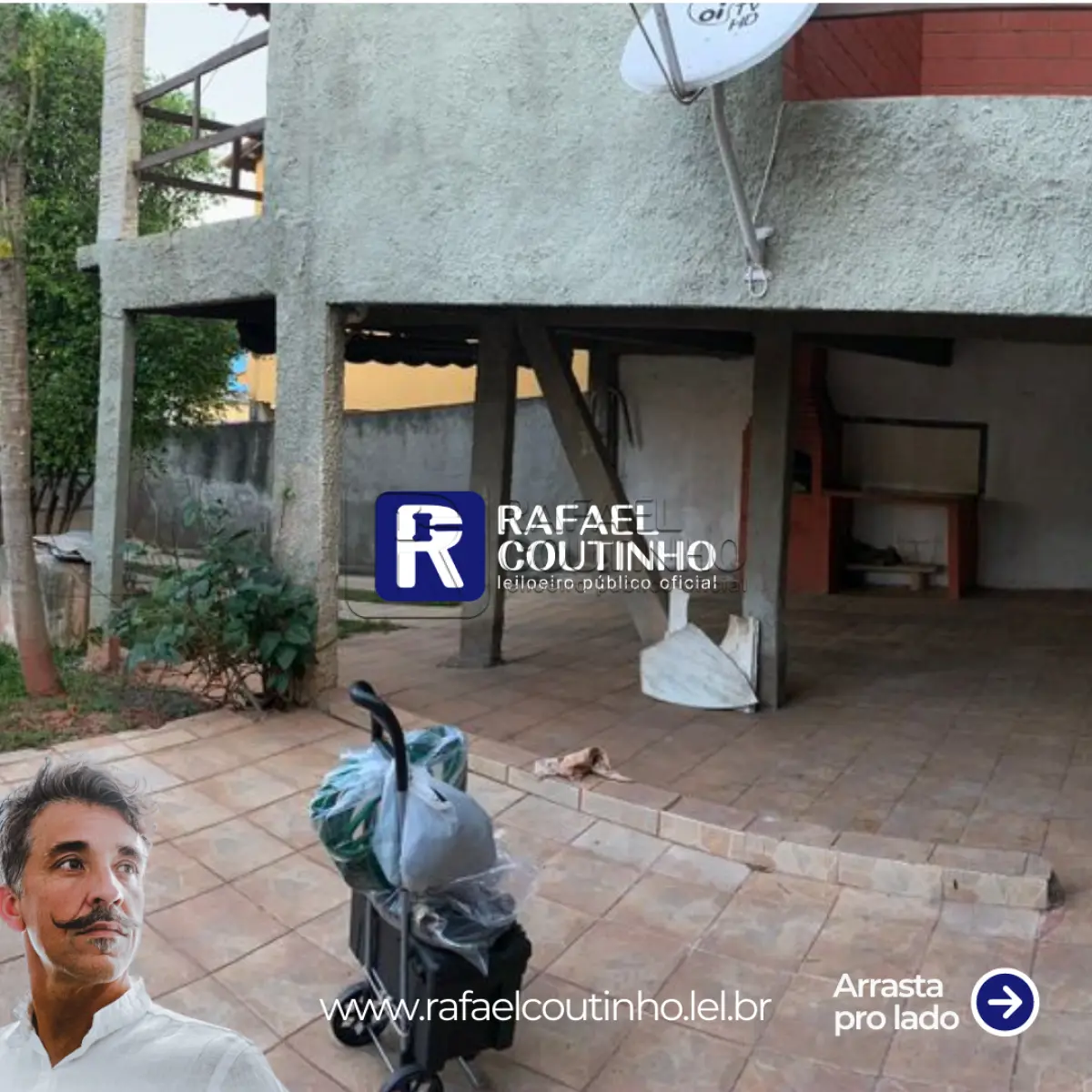 LOTE ÚNICO - Casa 2 Pavimentos com Área Gourmet e 4 Vagas de Garagem