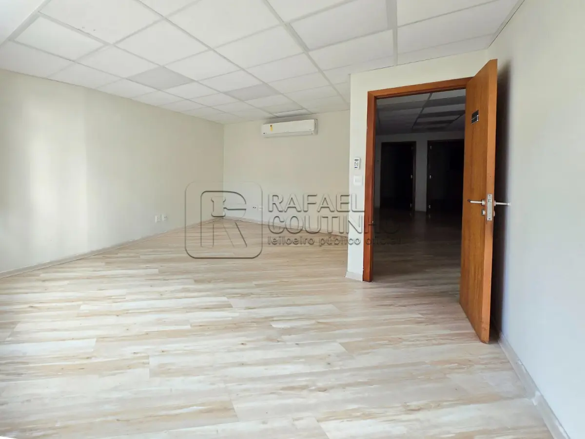 LOTE ÚNICO - Imóvel comercial localizado à Rua Sete de Setembro 124, 3º andar, Centro, Rio de Janeiro,RJ. Aceita Financiamento. DESOCUPADO.