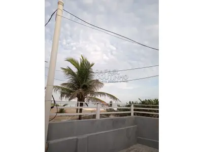 LOTE 001 - DIREITOS E AÇÕES SOBRE A POSSE do imóvel residencial localizado no Prédio residencial no 50 da Rua Costa do Sal, em Figueira, 1º Distrito de Arraial do Cabo/RJ.