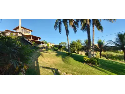 LOTE ÚNICO - Casa Imperial em São Pedro da Aldeia/RJ. AT:2000m² AC:650m² . DESOCUPADA. Aceita Financiamento.
