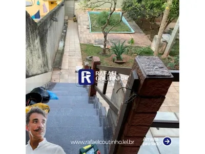LOTE ÚNICO - Casa 2 Pavimentos com Área Gourmet e 4 Vagas de Garagem