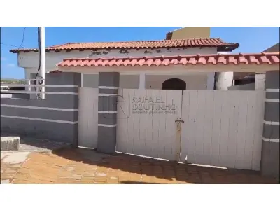 LOTE 001 - DIREITOS E AÇÕES SOBRE A POSSE do imóvel residencial localizado no Prédio residencial no 50 da Rua Costa do Sal, em Figueira, 1º Distrito de Arraial do Cabo/RJ.