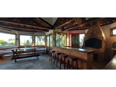 LOTE ÚNICO - Casa Imperial em São Pedro da Aldeia/RJ. AT:2000m² AC:650m² . DESOCUPADA. Aceita Financiamento.