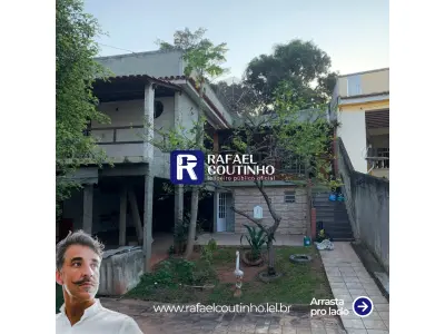 LOTE ÚNICO - Casa 2 Pavimentos com Área Gourmet e 4 Vagas de Garagem