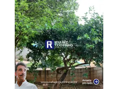 LOTE ÚNICO - Casa 2 Pavimentos com Área Gourmet e 4 Vagas de Garagem