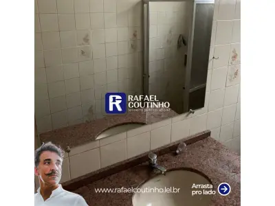 LOTE ÚNICO - Casa 2 Pavimentos com Área Gourmet e 4 Vagas de Garagem