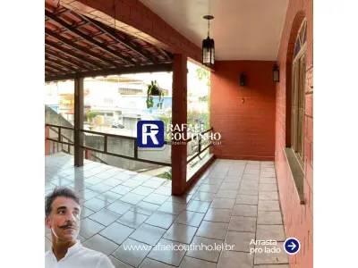 LOTE ÚNICO - Casa 2 Pavimentos com Área Gourmet e 4 Vagas de Garagem