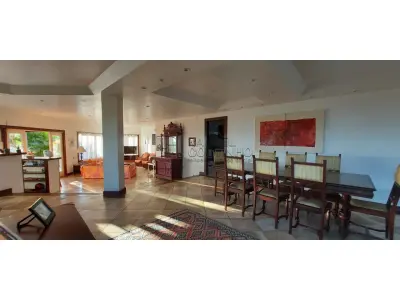 LOTE ÚNICO - Casa Imperial em São Pedro da Aldeia/RJ. AT:2000m² AC:650m² . DESOCUPADA. Aceita Financiamento.