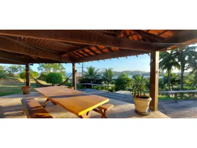 LOTE ÚNICO - Casa Imperial em São Pedro da Aldeia/RJ. AT:2000m² AC:650m² . DESOCUPADA. Aceita Financiamento.