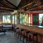 CASA IMPERIAL EM SÃO PEDRO DA ALDEIA/RJ. AT:2000M² AC:650M² . DESOCUPADA. ACEITA FINANCIAMENTO.
