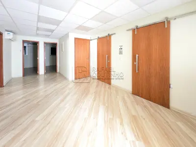 LOTE ÚNICO - Imóvel comercial localizado à Rua Sete de Setembro 124, 3º andar, Centro, Rio de Janeiro,RJ. Aceita Financiamento.