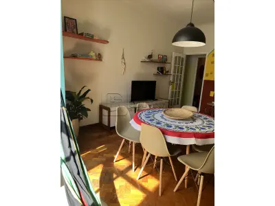 LOTE ÚNICO - Apartamento 145m2 em Copacabana/RJ. Condomínio aceita Airbnb. Imóvel DESOCUPADO. Aceita Financiamento.