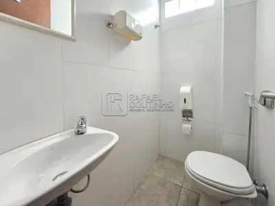 LOTE ÚNICO - Imóvel comercial localizado à Rua Sete de Setembro 124, 3º andar, Centro, Rio de Janeiro,RJ. Aceita Financiamento.