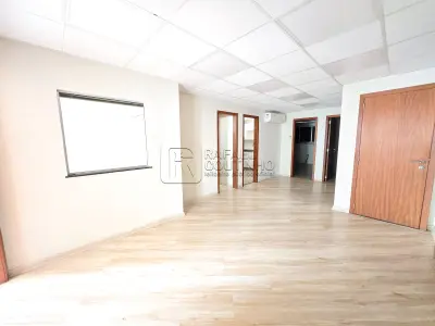 LOTE ÚNICO - Imóvel comercial localizado à Rua Sete de Setembro 124, 3º andar, Centro, Rio de Janeiro,RJ. Aceita Financiamento.