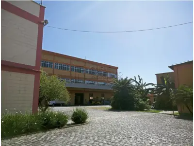 LOTE ÚNICO - Imóvel comercial, tipo prédio empresarial - Rua Alan Kardec, nº 463 - Califórnia, Nova Iguaçú/RJ. Terreno e Respectivas Construções. Pague em até 60 vezes.