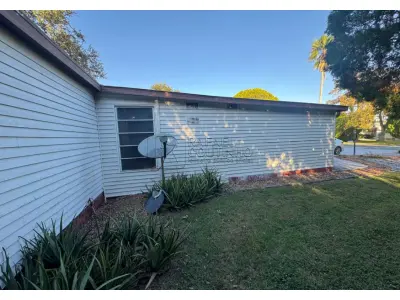 LOTE ÚNICO - VDI-LAL-1007/2025 - Casa 116m² - 2 quartos (dormitórios) e 2 banheiros completos. Lady Lake, Condado de Lake, Flórida, EUA.