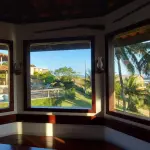 CASA IMPERIAL EM SÃO PEDRO DA ALDEIA/RJ. AT:2000M² AC:650M² . DESOCUPADA. ACEITA FINANCIAMENTO.