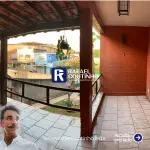 CASA 2 PAVIMENTOS COM ÁREA GOURMET E 4 VAGAS DE GARAGEM