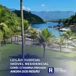LOTE ÚNICO - Apartamento 68m² em condomínio com marina privada, com direito a 1 vaga para veículo e a 1 vaga seca para barcos. Cond. Angra Green Coast - Residence Service & Marina. Pague em até 60 vezes.