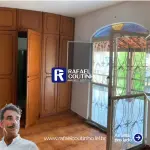 CASA 2 PAVIMENTOS COM ÁREA GOURMET E 4 VAGAS DE GARAGEM