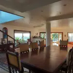 CASA IMPERIAL EM SÃO PEDRO DA ALDEIA/RJ. AT:2000M² AC:650M² . DESOCUPADA. ACEITA FINANCIAMENTO.