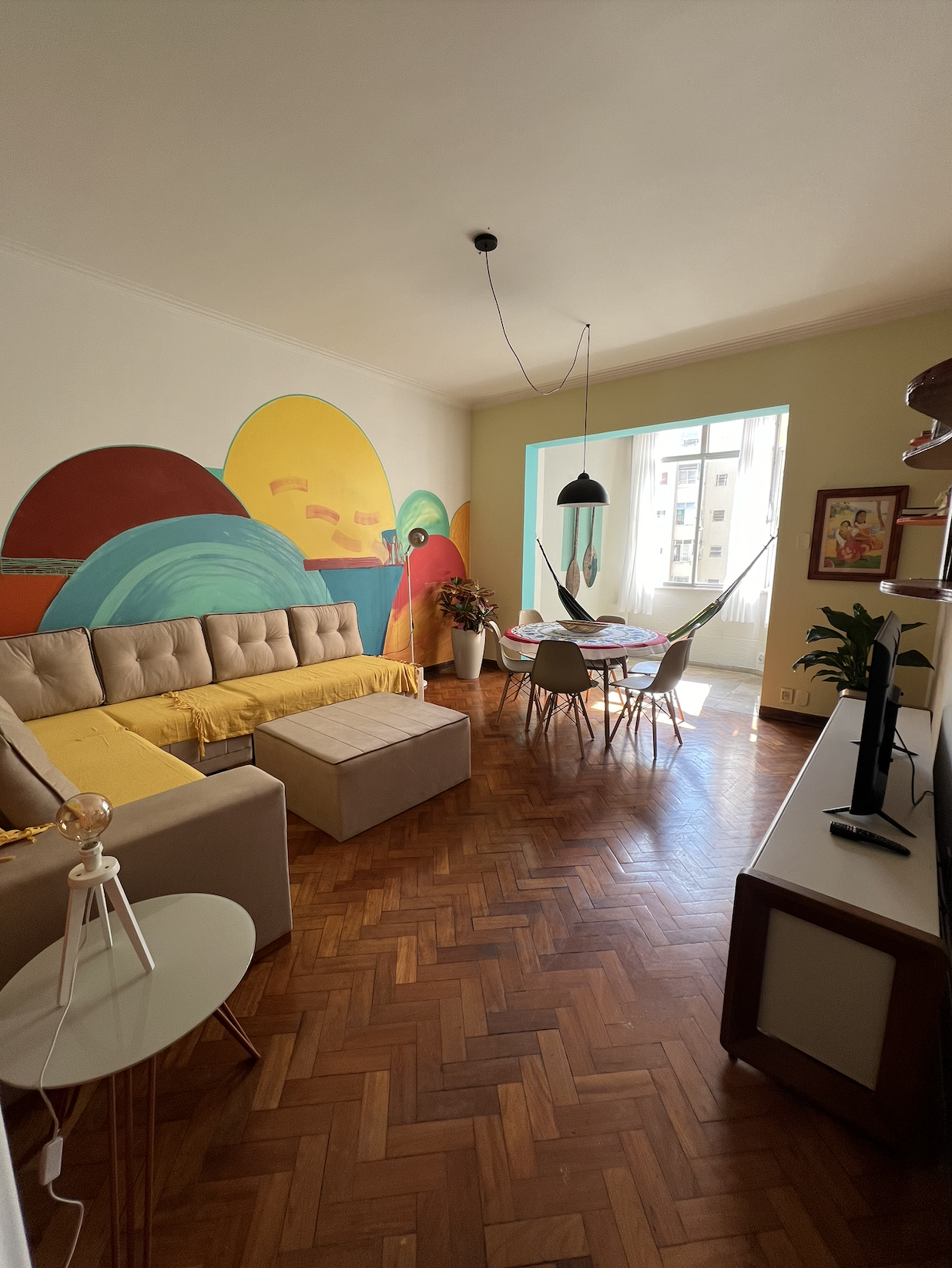 Apartamento 145m2 em Copacabana/RJ. Condomínio aceita Airbnb. Imóvel DESOCUPADO. Aceita Financiamento.