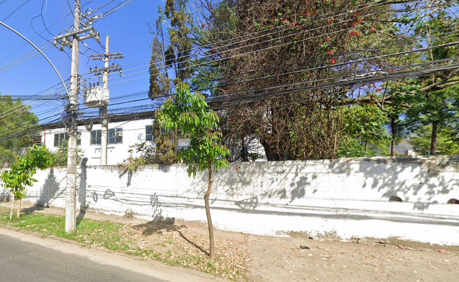Área 17.323m² - Rio de Janeiro/RJ - Centro Esportivo Castelo Branco - Terreno e respectiva construção - Pague em até 60 vezes.